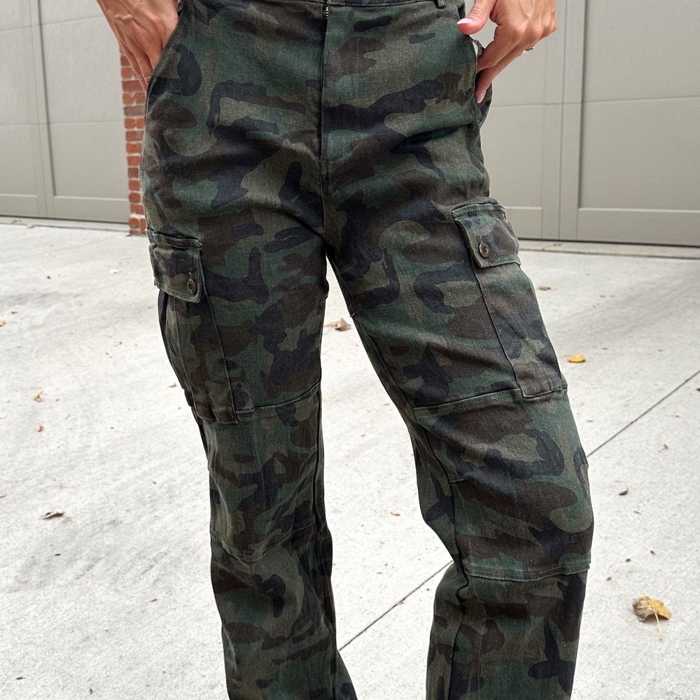 Camouflage Cargo Pants for Women NWOT